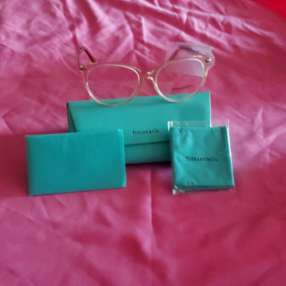 Women Tiffany&Co frames/clear demos